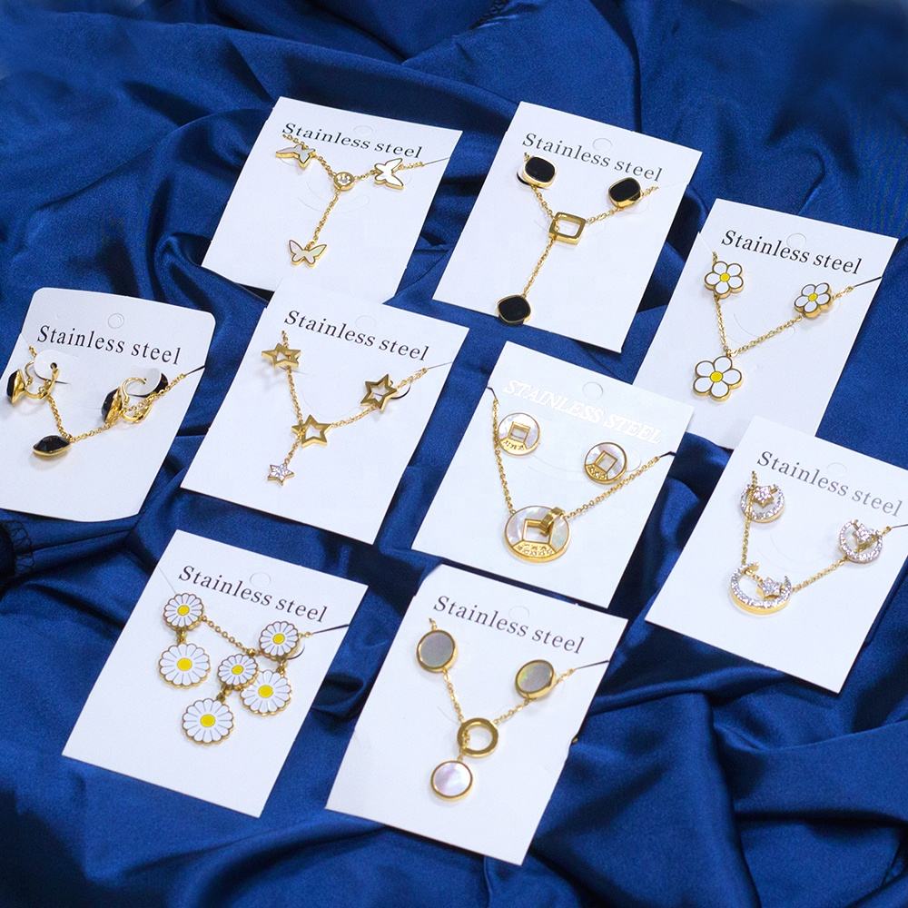 New Stainless Steel Jewelry 18k Gold Necklace Pendant and Stud Earrings Jewelry Set